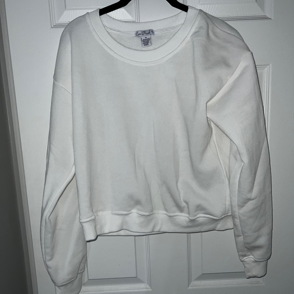 Loungewear - Picture 2 of 4